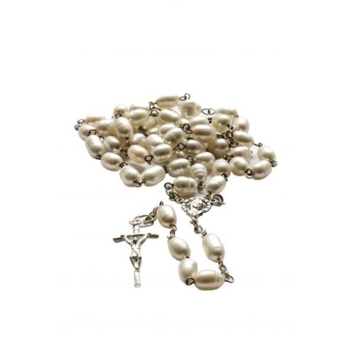 Różaniec papieski z prawdziwych pereł wykończony srebrem.